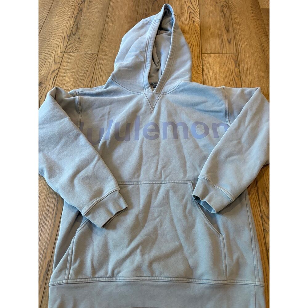 lululemon logo sweatshirt